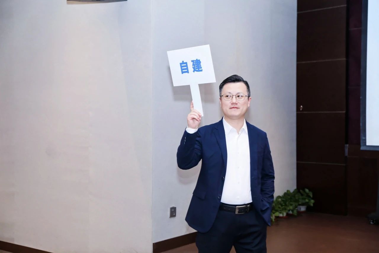 辯論-2.jpg 辯論-2.jpg